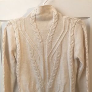 Cable Knit Sweater soft small excellent cond neiman